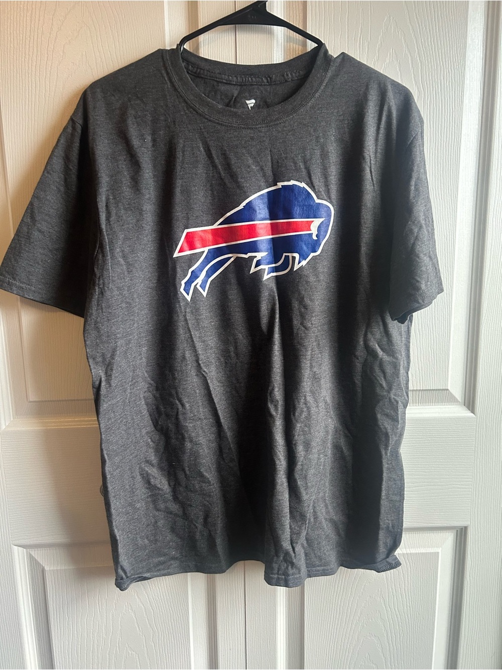 Authentic Fanatics Buffalo Bills T-Shirt - Size Large - Game Day Ready!
